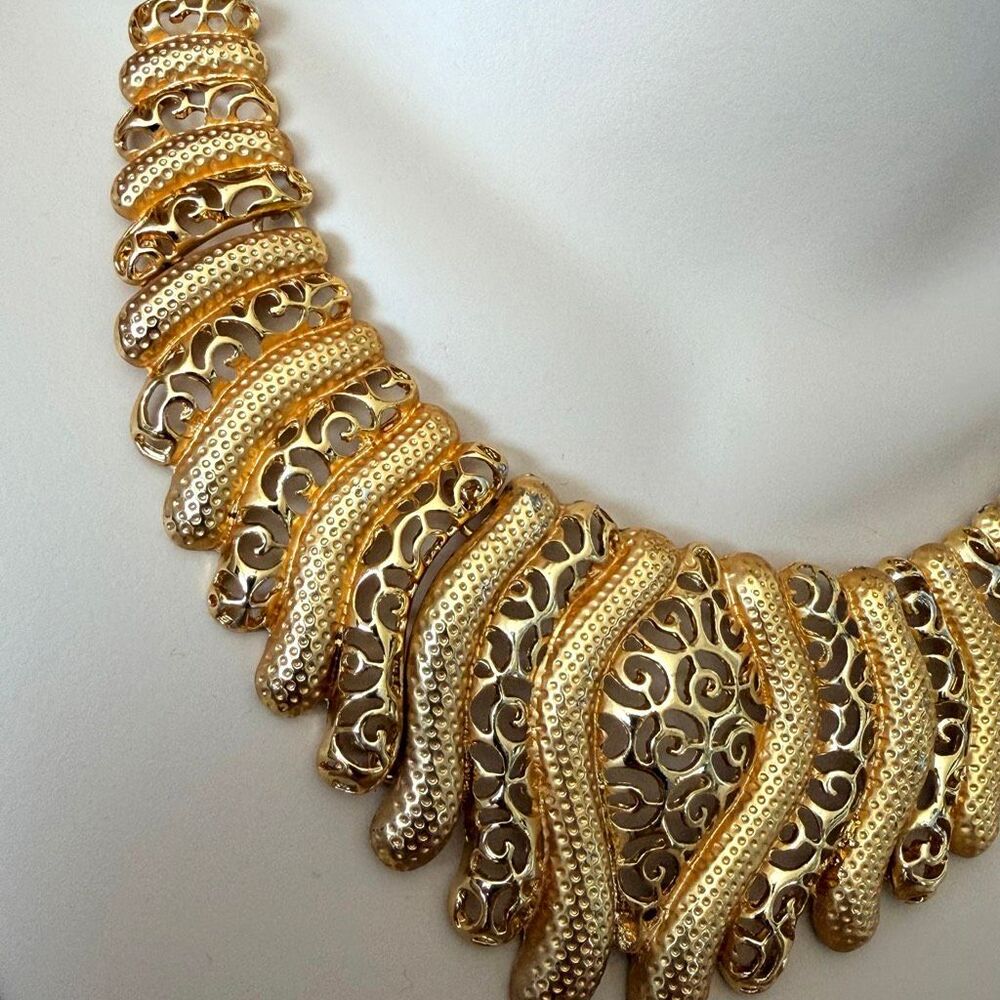 Gold Tone Filigree Statement Bib Necklace Textured Fringe Collar - Picture 3 of 8